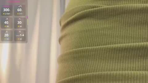 Emilia online show from October 30, 2025, 12:28 pm