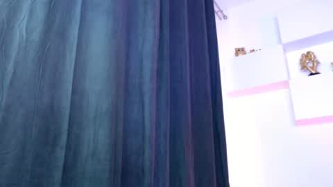 Snapshot of slut_tattoogirl chatting on January 19, 2026, 8:40 am Ariana online show from January 19, 2026, 8:40 am