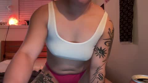 Snapshot of slutcandyxxx chatting on December 23, 2024, 1:51 am slutcandyxxx online show from December 23, 2024, 1:51 am