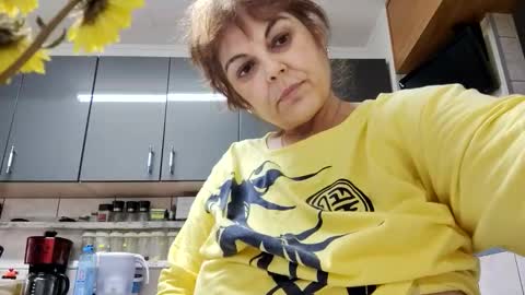 Snapshot of slutishmami chatting on November 27, 2025, 7:32 am slutihmami online show from November 27, 2025, 7:32 am