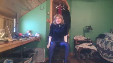 slutjennifertransxx online show from September 23, 2025, 2:03 am