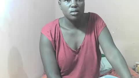 Snapshot of slutmeoutbb chatting on February 16, 2025, 3:15 am slutmeoutbb online show from February 16, 2025, 3:15 am