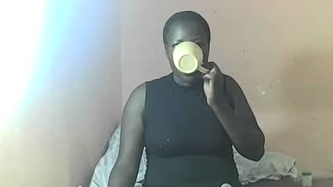 Snapshot of slutmeoutbb chatting on February 17, 2025, 8:30 am slutmeoutbb online show from February 17, 2025, 8:30 am