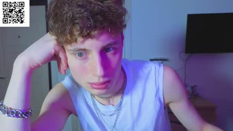 Snapshot of sluttsavage chatting on April 2, 2026, 12:47 pm sluttsavage online show from April 2, 2026, 12:47 pm