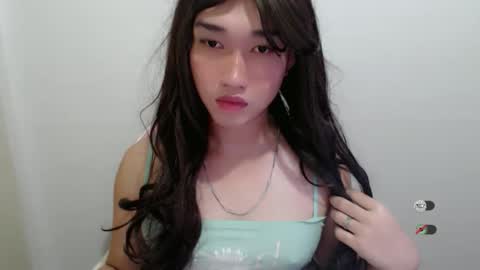 FRANCINE online show from October 18, 2025, 6:37 am