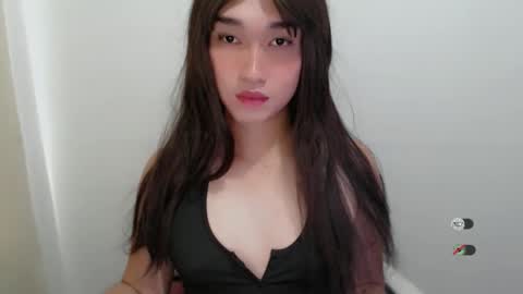 FRANCINE online show from November 8, 2025, 6:02 am