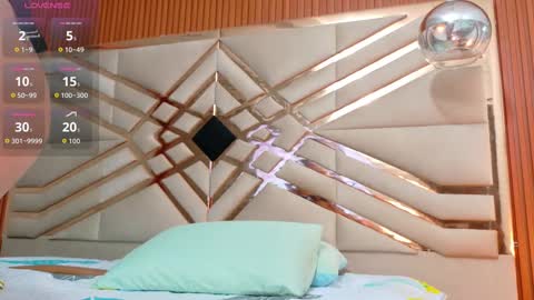 MARCELA online show from November 23, 2025, 12:38 pm