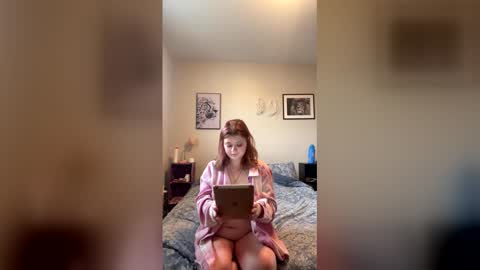 Snapshot of sluttybaby02 chatting on April 29, 2026, 2:10 pm sluttybaby02 online show from April 29, 2026, 2:10 pm