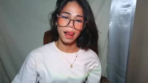 sluttypatotie online show from October 23, 2025, 9:08 am