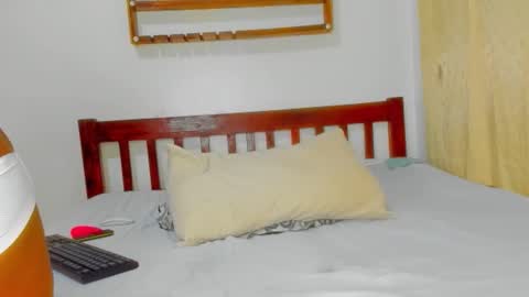 Snapshot of sluttysam_ chatting on September 11, 2025, 4:45 am Sexyslutt online show from September 11, 2025, 4:45 am
