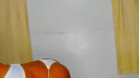 Snapshot of sluttysam_ chatting on October 14, 2025, 9:04 pm Sexyslutt online show from October 14, 2025, 9:04 pm