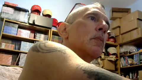 sluttyslave81 online show from June 20, 2026, 7:00 am