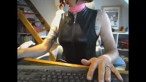Snapshot of sluttytoy83 chatting on May 4, 2026, 6:15 pm sluttytoy83 online show from May 4, 2026, 6:15 pm