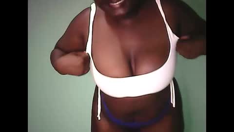 Snapshot of slutyebony186677 chatting on November 12, 2025, 8:19 pm slutyebony186677 online show from November 12, 2025, 8:19 pm