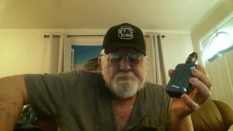 Snapshot of slydevi1 chatting on October 13, 2025, 9:37 pm Slydevil online show from October 13, 2025, 9:37 pm