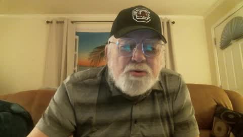 Snapshot of slydevi1 chatting on October 27, 2025, 9:52 pm Slydevil online show from October 27, 2025, 9:52 pm