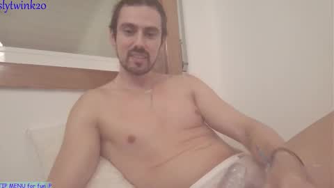 slytwink20 online show from September 10, 2025, 1:27 am