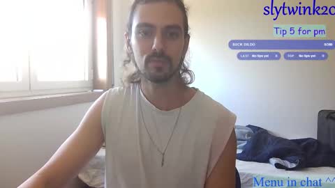 slytwink20 online show from September 22, 2025, 10:28 am