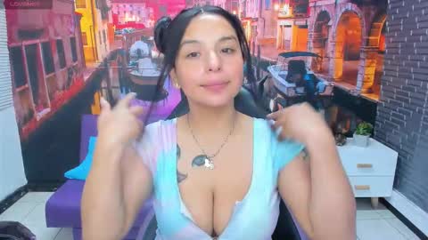 Snapshot of small__naughty chatting on January 8, 2026, 1:46 pm Mariana Torres online show from January 8, 2026, 1:46 pm