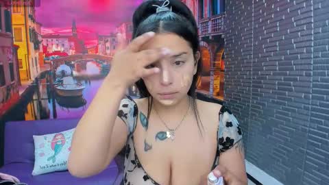 Snapshot of small__naughty chatting on January 13, 2026, 1:49 pm Mariana Torres online show from January 13, 2026, 1:49 pm