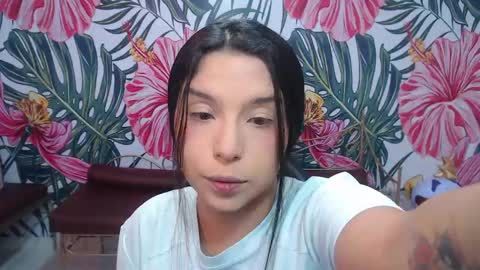Snapshot of small__naughty chatting on May 4, 2026, 1:07 pm Mariana Torres online show from May 4, 2026, 1:07 pm