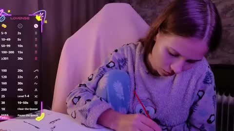 Snapshot of small_emma0 chatting on November 12, 2025, 4:51 pm Emma online show from November 12, 2025, 4:51 pm