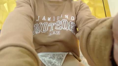 Small Hot19 online show from March 11, 2025, 2:40 pm