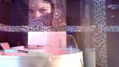 Small Hot19 online show from November 29, 2025, 9:34 am