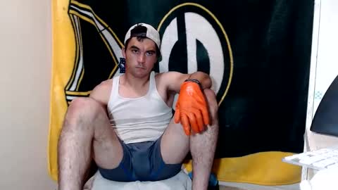 small wood21 online show from September 9, 2025, 12:05 pm