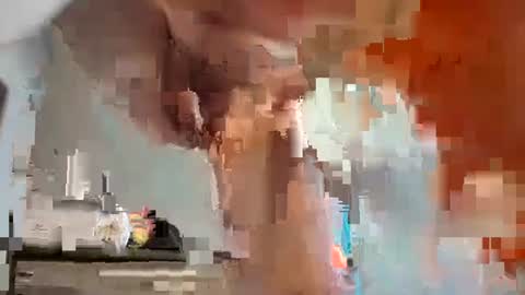 Snapshot of smallone8825 chatting on September 22, 2025, 11:01 am smallone8825 online show from September 22, 2025, 11:01 am