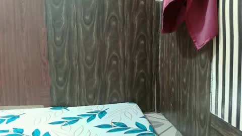 Snapshot of smalltitsbabe18 chatting on December 2, 2025, 1:00 am smalltitsbabe18 online show from December 2, 2025, 1:00 am