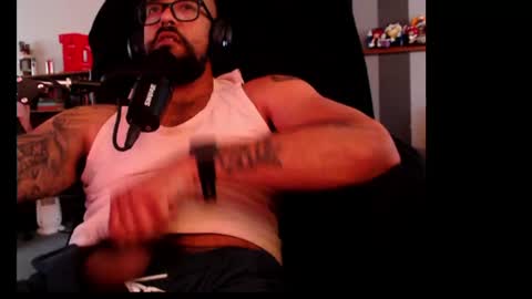 Smalltowndaddy online show from June 8, 2026, 11:05 pm