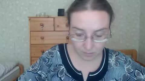 smart_rose online show from March 2, 2025, 11:39 am