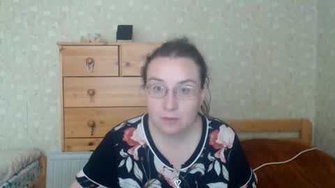smart_rose online show from September 20, 2025, 9:32 am