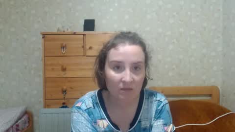 smart_rose online show from September 24, 2025, 2:42 pm