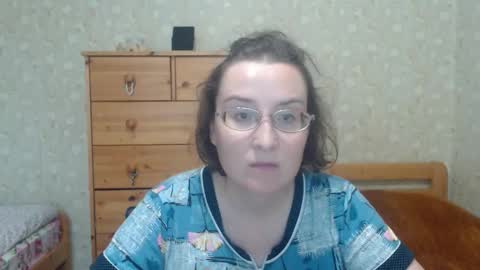 smart_rose online show from September 26, 2025, 1:48 pm
