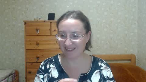 smart_rose online show from October 2, 2025, 9:11 pm