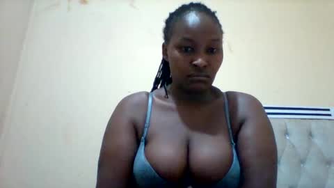 Snapshot of smartqueen1 chatting on January 8, 2026, 2:14 am Katerina online show from January 8, 2026, 2:14 am