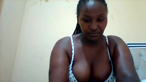 Snapshot of smartqueen1 chatting on January 9, 2026, 2:20 pm Katerina online show from January 9, 2026, 2:20 pm
