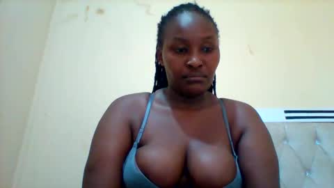Snapshot of smartqueen1 chatting on January 13, 2026, 1:16 pm Katerina online show from January 13, 2026, 1:16 pm