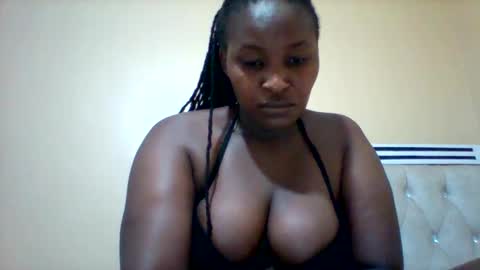 Snapshot of smartqueen1 chatting on February 20, 2026, 1:24 am Katerina online show from February 20, 2026, 1:24 am