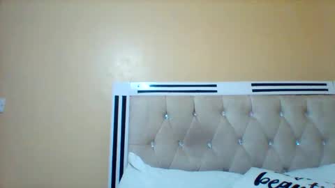 Snapshot of smartqueen1 chatting on February 20, 2026, 2:06 pm Katerina online show from February 20, 2026, 2:06 pm