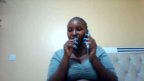 Snapshot of smartqueen1 chatting on February 26, 2026, 1:54 pm Katerina online show from February 26, 2026, 1:54 pm