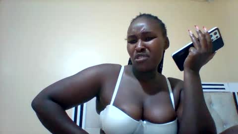 Snapshot of smartqueen1 chatting on April 28, 2026, 2:27 am Katerina online show from April 28, 2026, 2:27 am