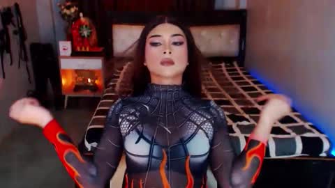 smasherqueen online show from November 3, 2025, 11:33 am