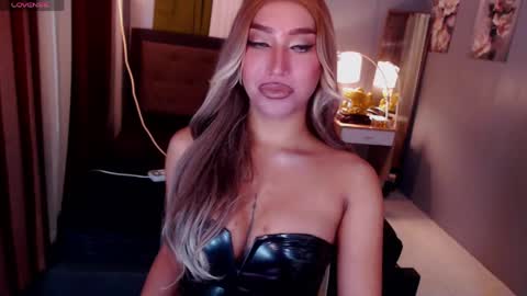 smasherqueen online show from May 23, 2026, 12:42 pm