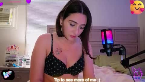 Snapshot of smexy_bun chatting on November 9, 2025, 2:21 am Smexy online show from November 9, 2025, 2:21 am