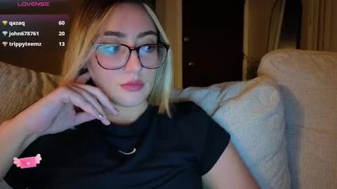 Smexy online show from March 6, 2026, 1:02 am