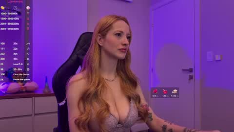 Snapshot of smilee_girl chatting on June 18, 2026, 11:58 am Emily Burns online show from June 18, 2026, 11:58 am