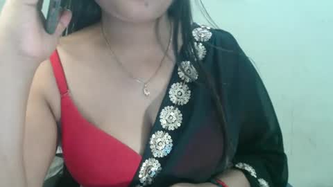 Snapshot of smiley_queen99 chatting on May 6, 2026, 4:45 pm smiley online show from May 6, 2026, 4:45 pm